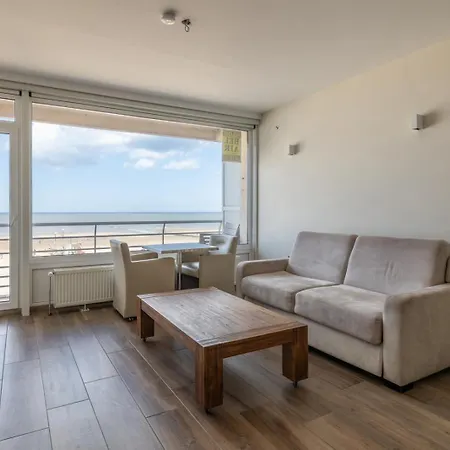 Luxury Family With Seaview And Jacuzzi Bathtub T48